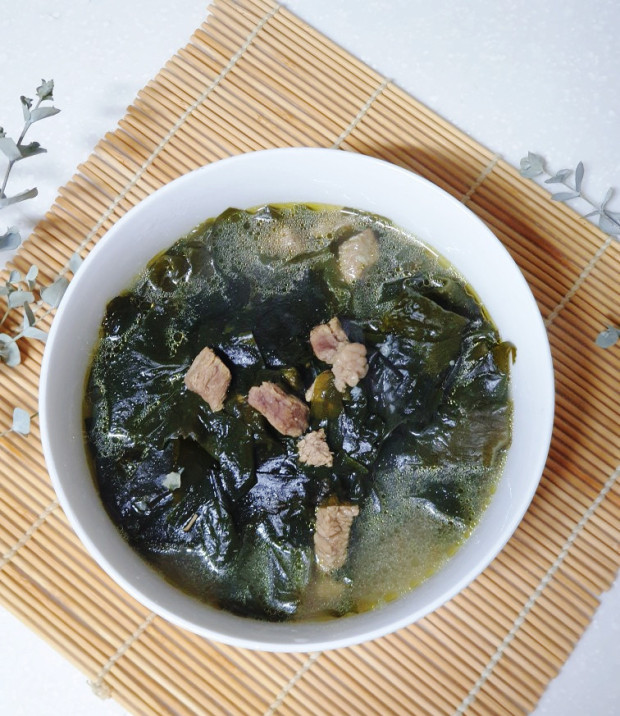 Miyeok Guk (Seaweed Soup)