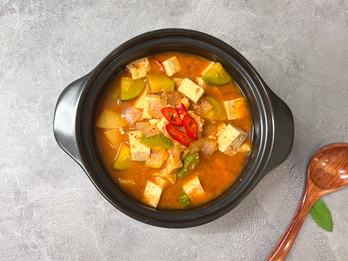 Recipe Idea: Simple Doenjang Jjigae (Korean Soybean Paste Stew)